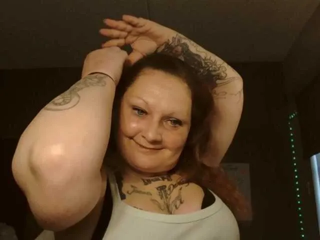 Adelaideskyy — Its Monday!!!!! help me get started off with a bang.....everyone who spends over 50 tokens gets  prize!!!!!!!...I'll be on most the day!!! Tarot readings .