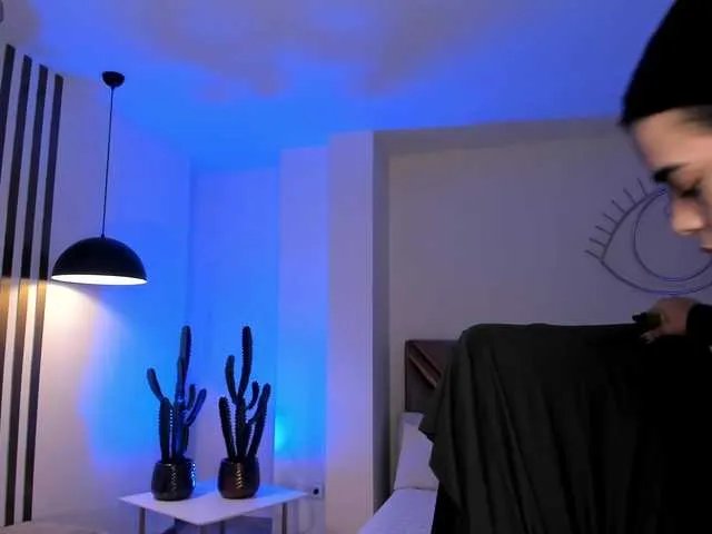 AlanaCraft on BongaCams 