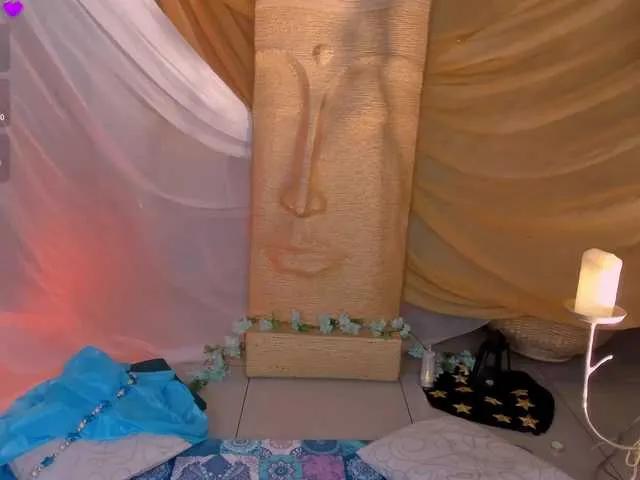 AmaliaCruss on BongaCams 