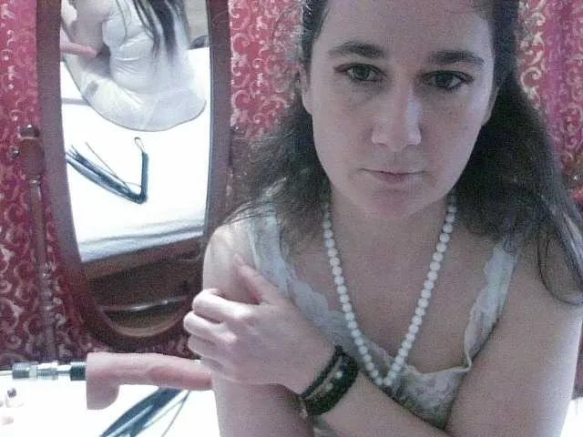 AmanelWhite on BongaCams 