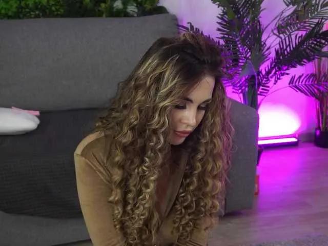 AmiraRoshen on BongaCams