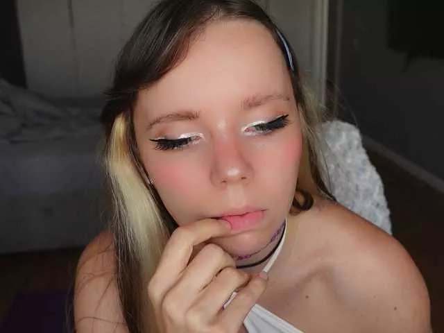 AyraLust on BongaCams 