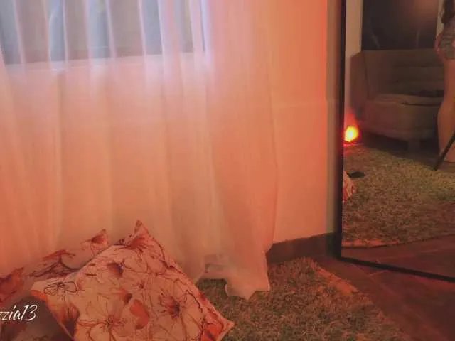 Bellapazzia on BongaCams 