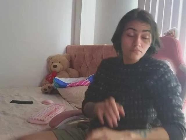 CrystalStarX — I'm excited by fulfilling different fetishes. I love spicy and exciting conversations, breaking out of my routine, and exploring my body.