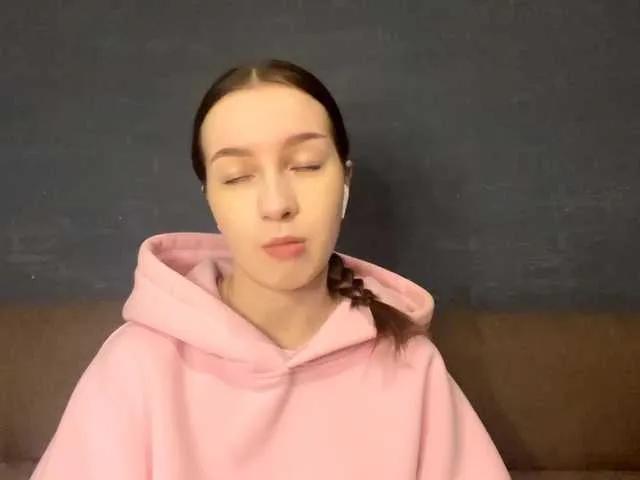 DeberaWarsham — I love teasing, eye contact, and playful energy. When someone makes me laugh, whispers something naughty, or takes control in a confident way --- that drives me crazy. I adore passion, attention, and a slow, delicious build-up of desire.