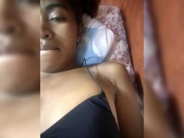 DonnelaQuin on BongaCams 