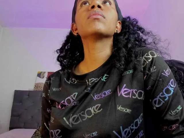 Ellie-Alves — I love the handsome guys, have a good conversation and play with new friends.

Play with my toys is great, I love when you help me to wet my pussy. Come with me and we have a lot of fun baby.