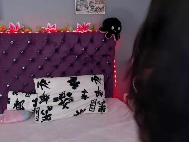 EllieStewart on BongaCams 