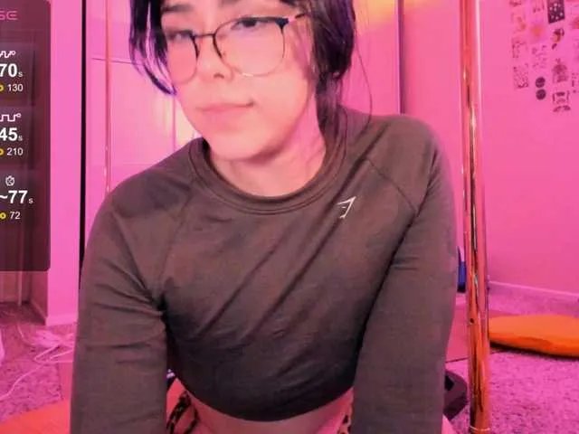 EveeLuna on BongaCams 