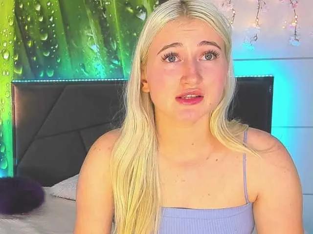 HollyTaillor on BongaCams