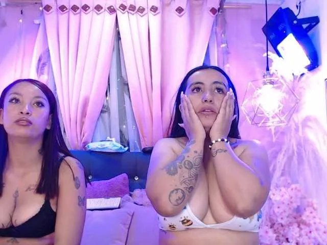 hotttgiirllesbian on BongaCams 