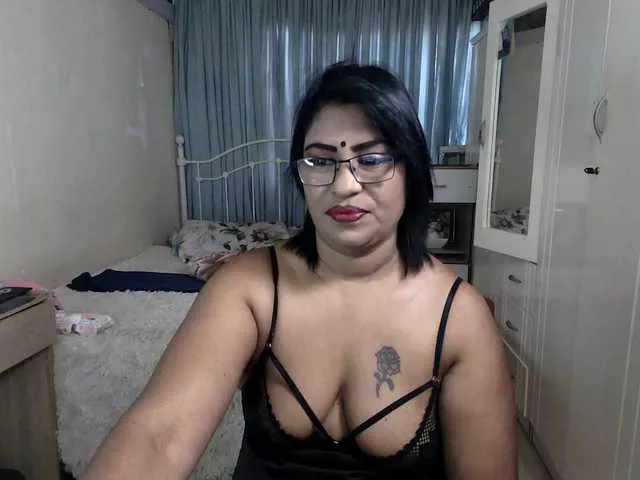 indiandelight001 on BongaCams