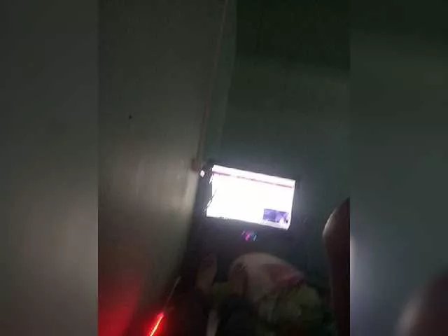 JenniEloo on BongaCams 