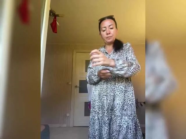 KarolinaMilf on BongaCams