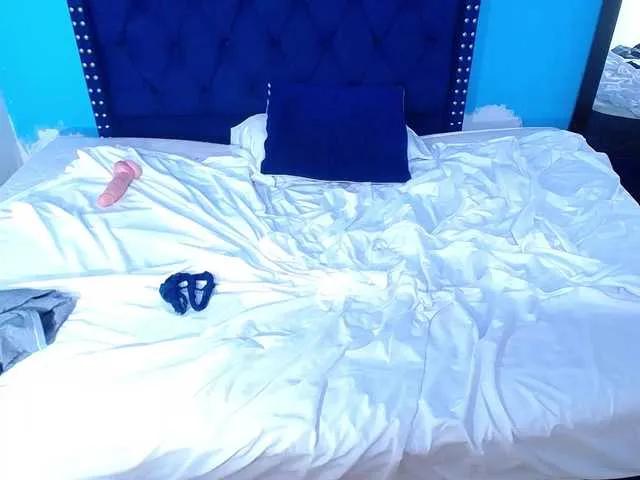 kinky-redhead18 on BongaCams 