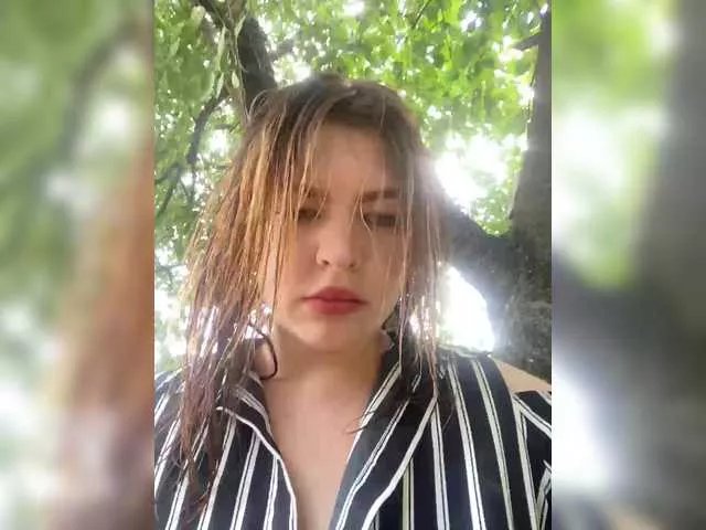 Lilian00666a on BongaCams 