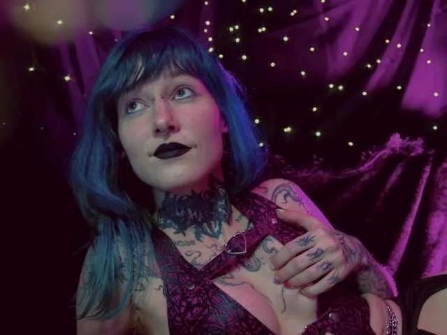 LittleSpaceMouse- on BongaCams 