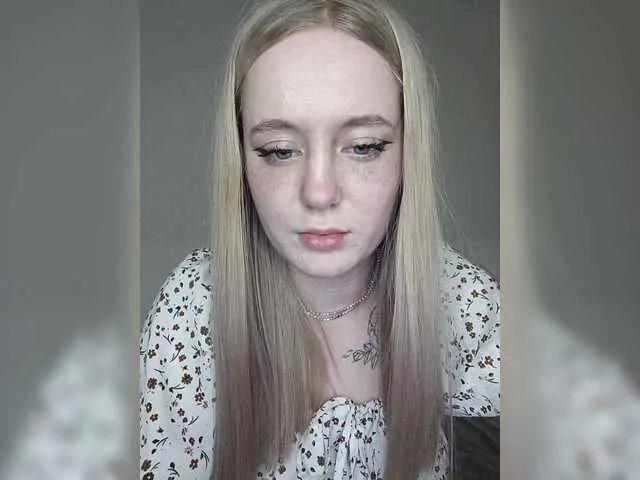 LolaMin on BongaCams 