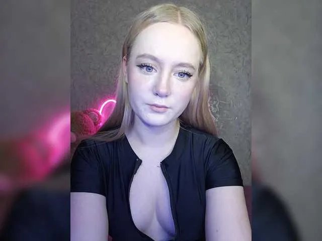 LolaMin on BongaCams 