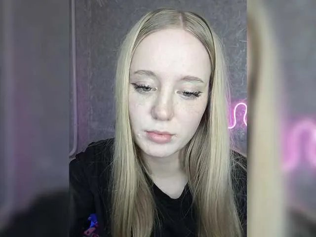 LolaMin on BongaCams 