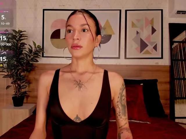 LunaRuso on BongaCams