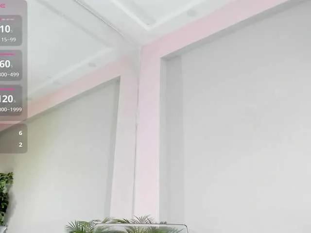 Maya-Hellen on BongaCams