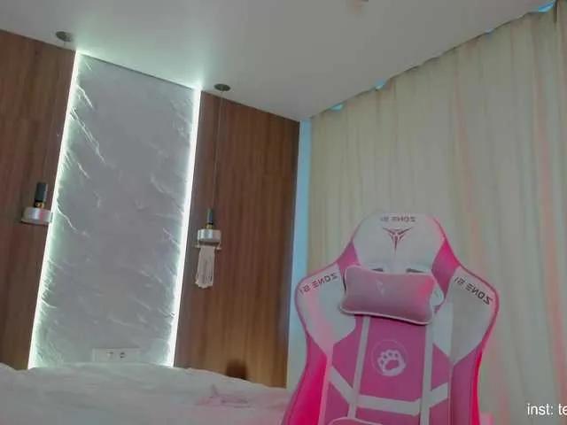 Naomimif — Freechat on BongaCams