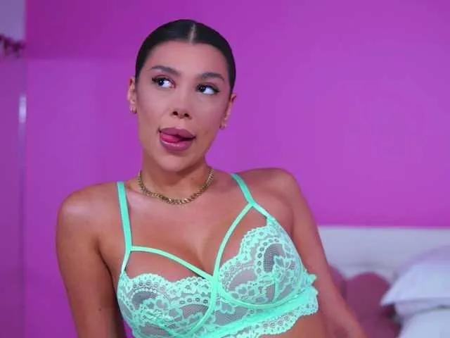 NatyDesiree on BongaCams