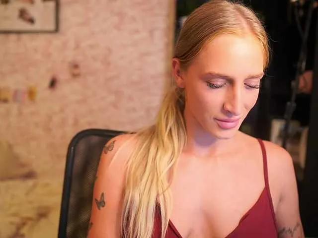 NicoletteShea01 on BongaCams