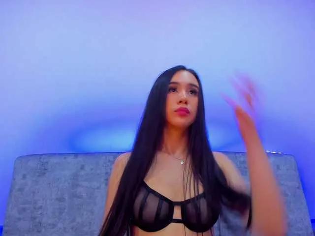 Niki-White on BongaCams 