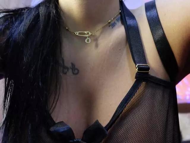 Oddetteblackk1 on BongaCams 