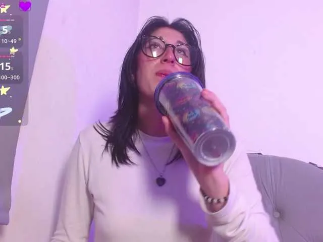 Red-moonn on BongaCams