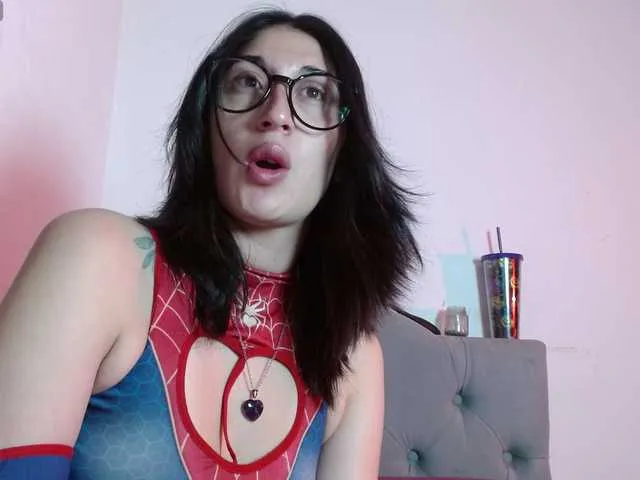 Red-moonn on BongaCams