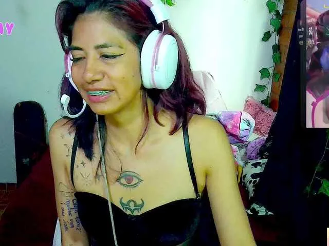 roxanbunny on BongaCams