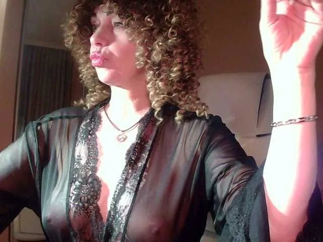 RoxolanaNiks on BongaCams 