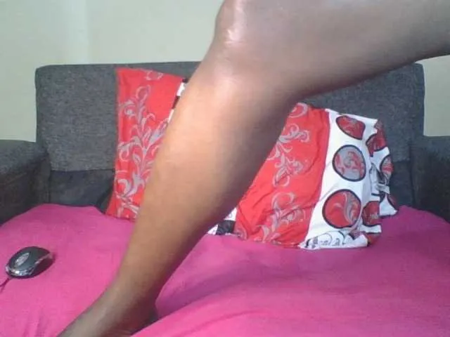 Silentqueen93 on BongaCams