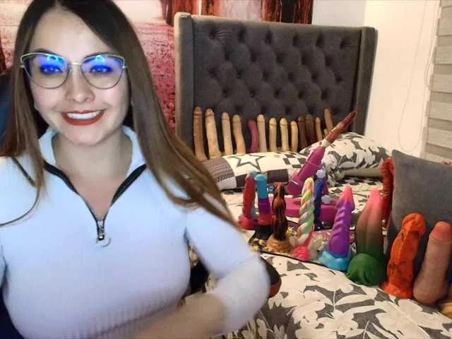 sofia23dirty — I am very excited by anal games, pussy and throat
I like to please and they please me, I love when I do different games and I can reach many orgasms