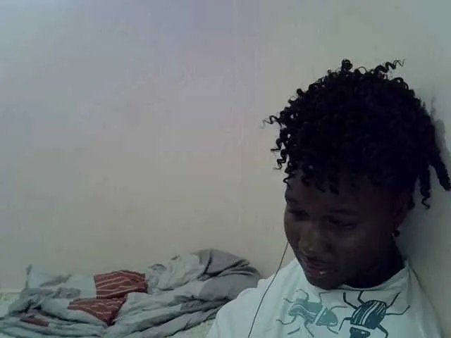 sweet-saffron on BongaCams 