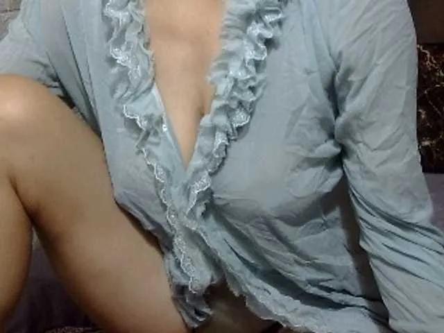 sweetmama17 on BongaCams 