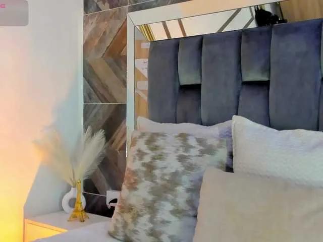 TaniaSmith on BongaCams