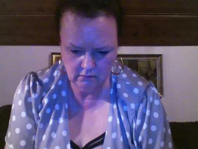 TiffanyAmore on BongaCams 