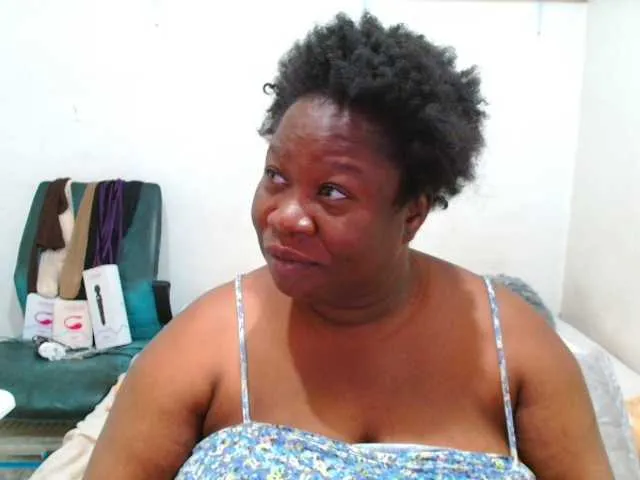 TRUEBELLA on BongaCams