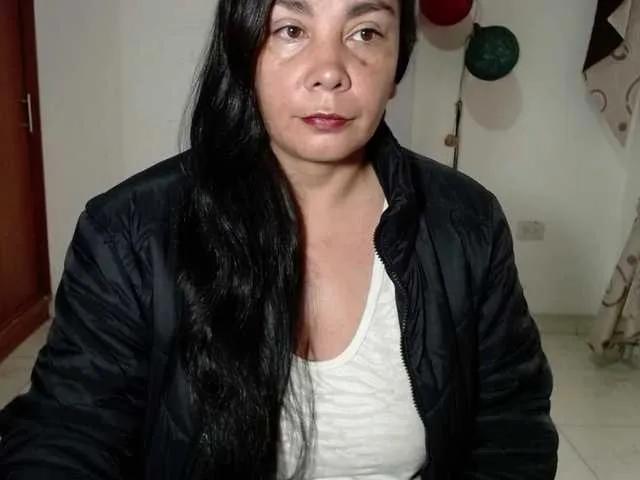 vivian-milf-paint on BongaCams 