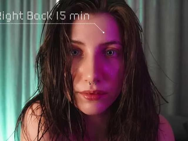 Vixie01 on BongaCams