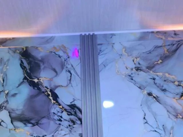 YesyHills on BongaCams 