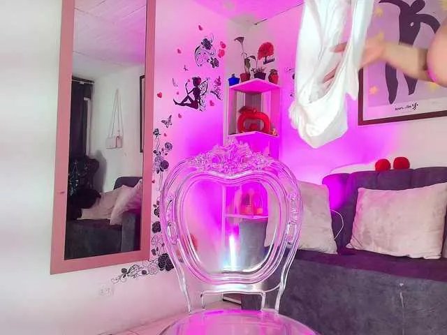 zully-jones on BongaCams 