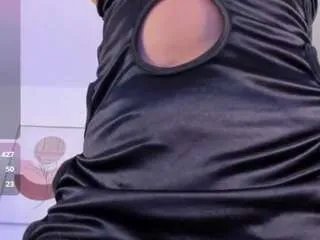 sofia-jones on CamSoda