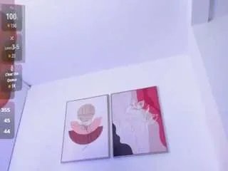 sofia-jones on CamSoda