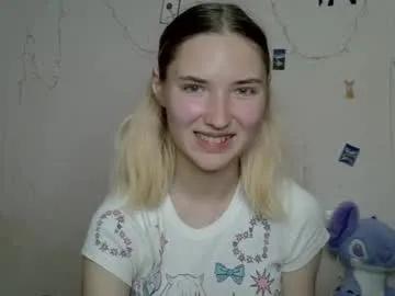 _kikiclark_ on Chaturbate 