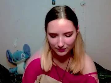 _kikiclark_ on Chaturbate 